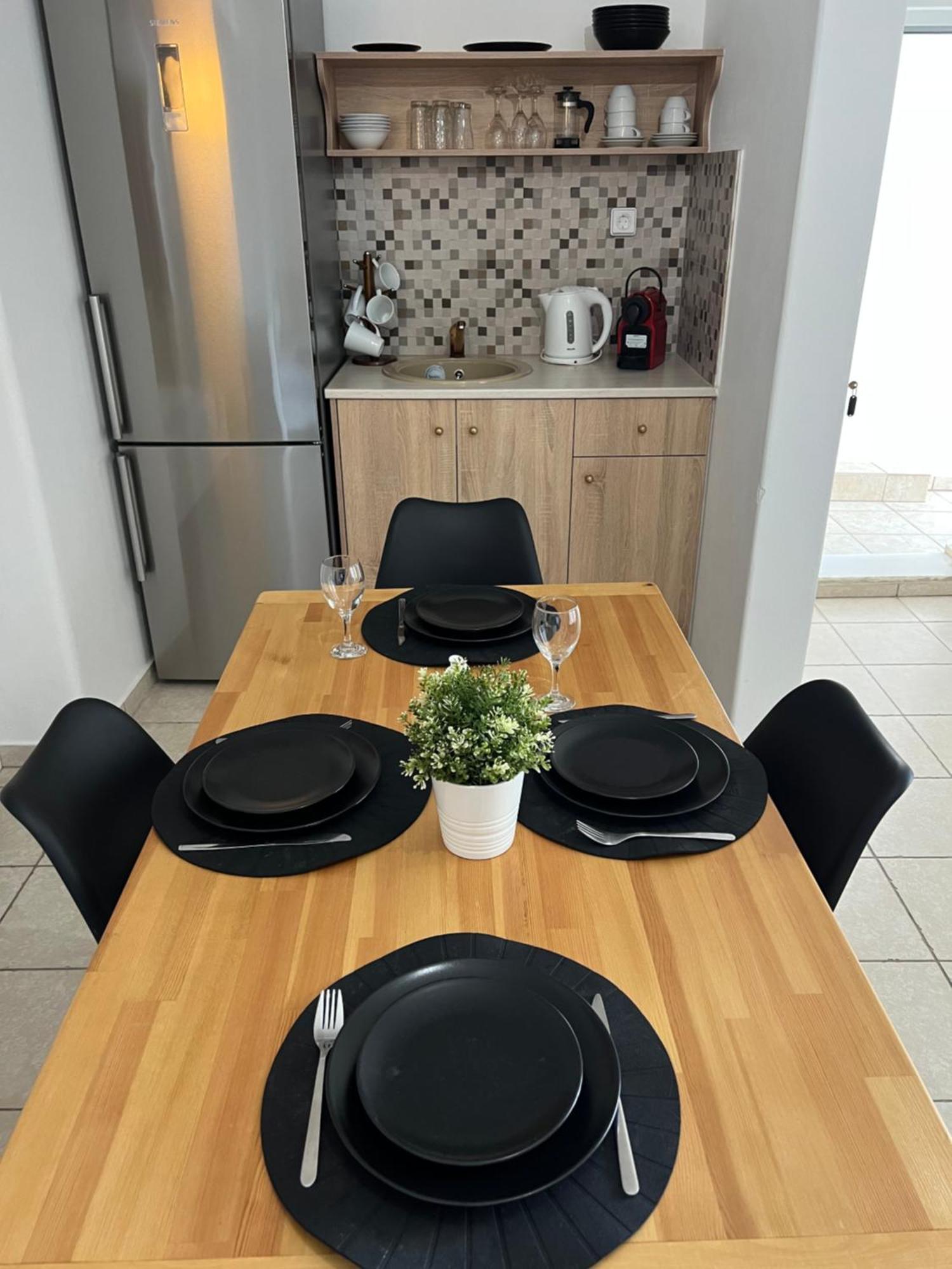 Katerina Apartments & Studios Naousa  Bilik gambar