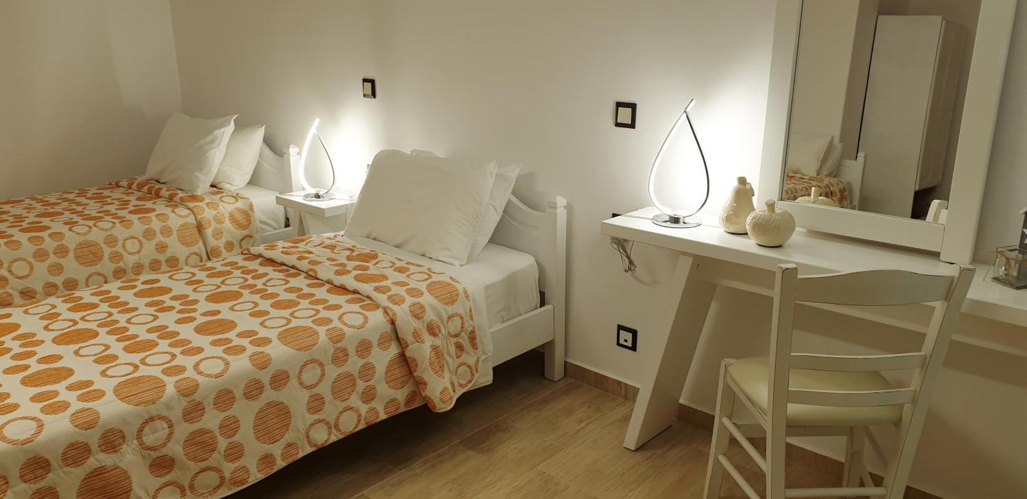 Katerina Apartments & Studios Naousa  Bilik gambar
